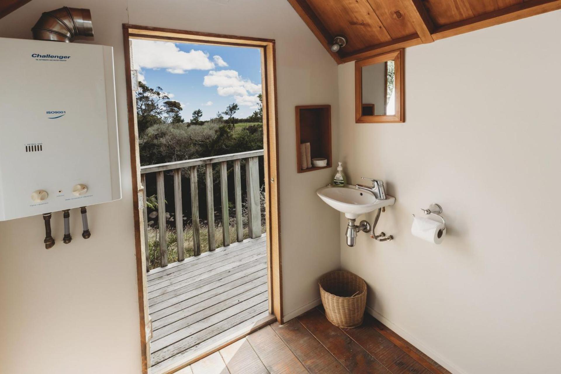 The River Retreat Off The Grid Inglewood Exterior foto